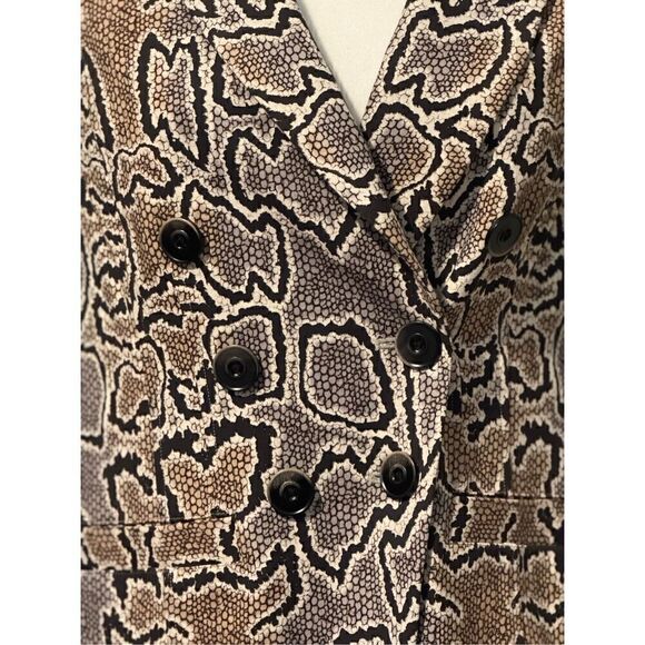 Cabi Python blazer jacket button front 8 - Picture 4 of 9